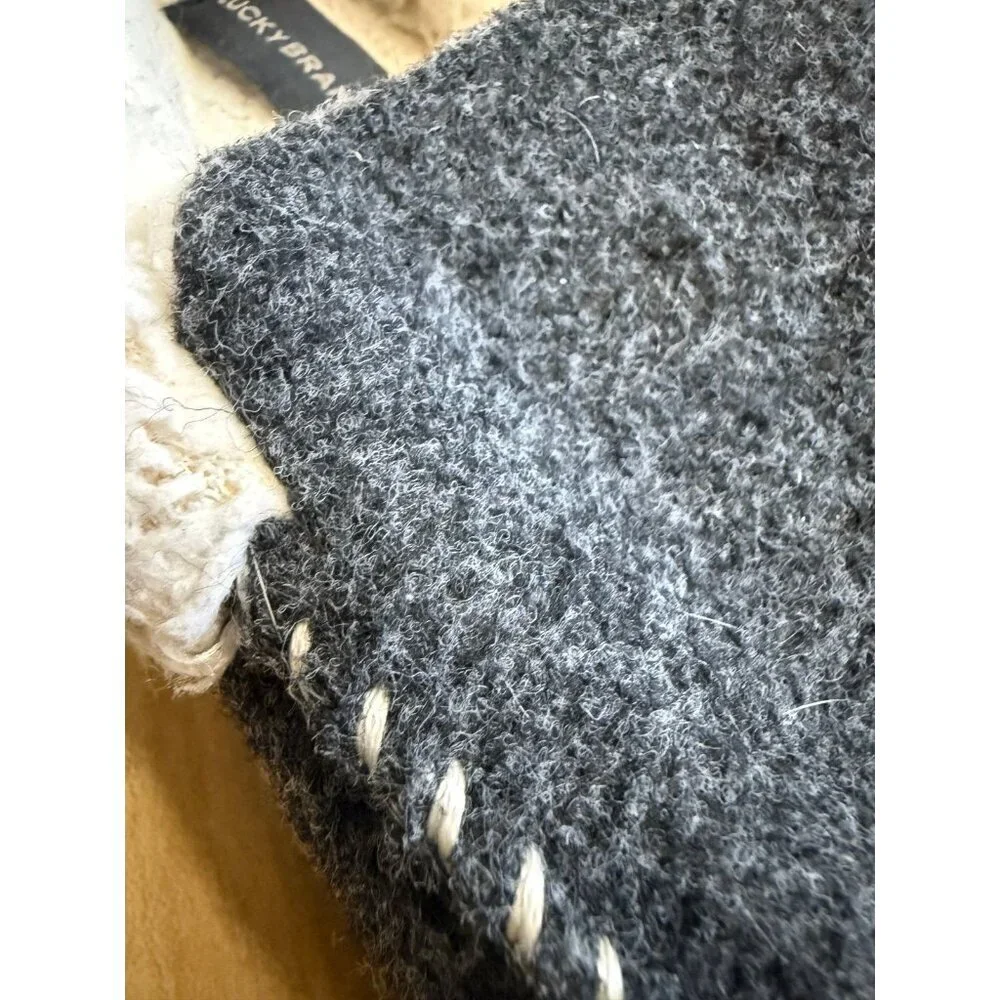 Lucky brand youth size 4 slippers